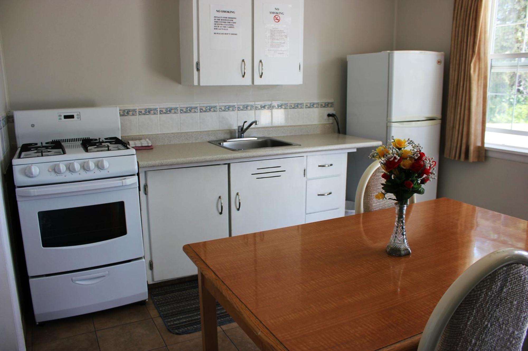 Boundary Motel Osoyoos Ngoại thất bức ảnh