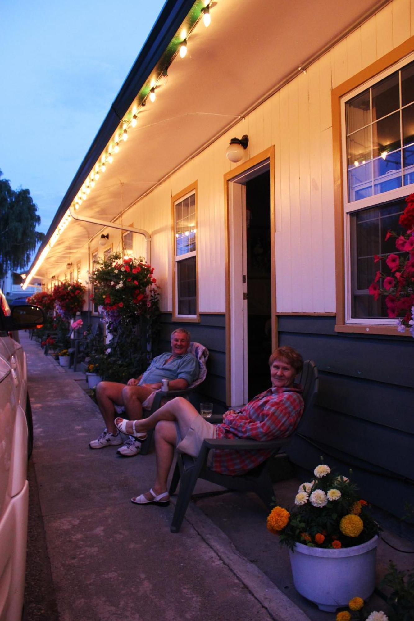 Boundary Motel Osoyoos Ngoại thất bức ảnh