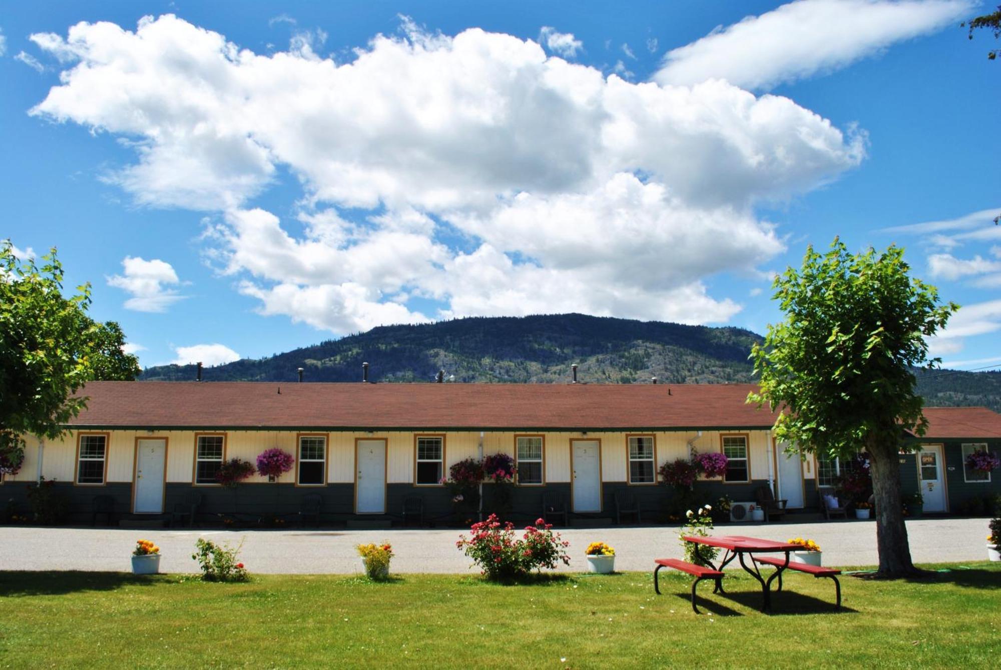 Boundary Motel Osoyoos Ngoại thất bức ảnh