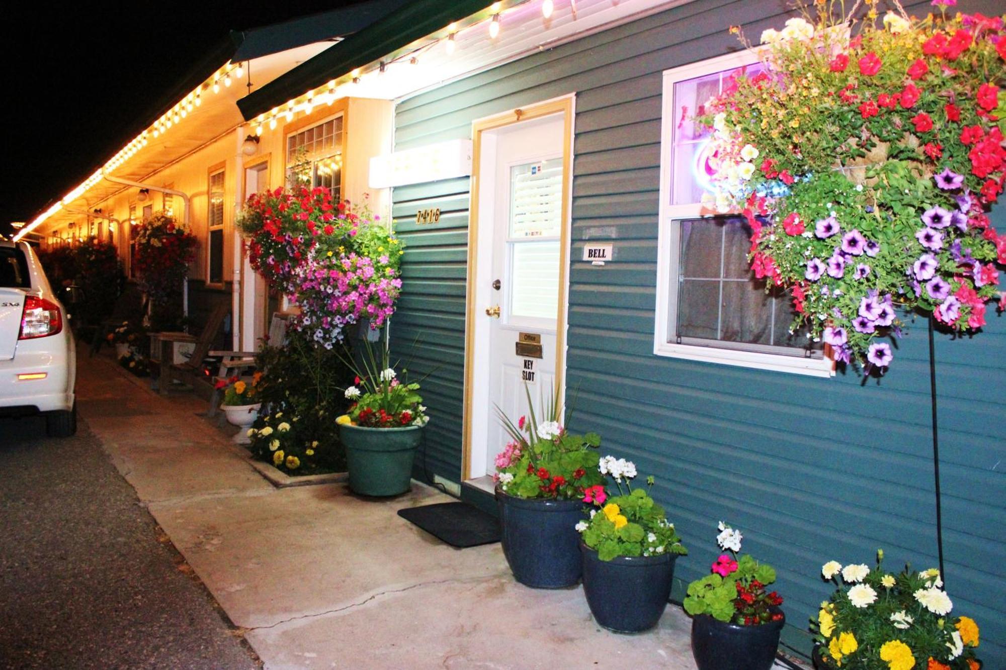 Boundary Motel Osoyoos Ngoại thất bức ảnh